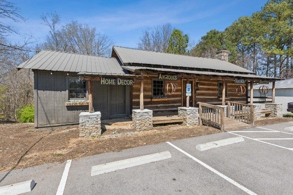 Photo of Listing #3038510