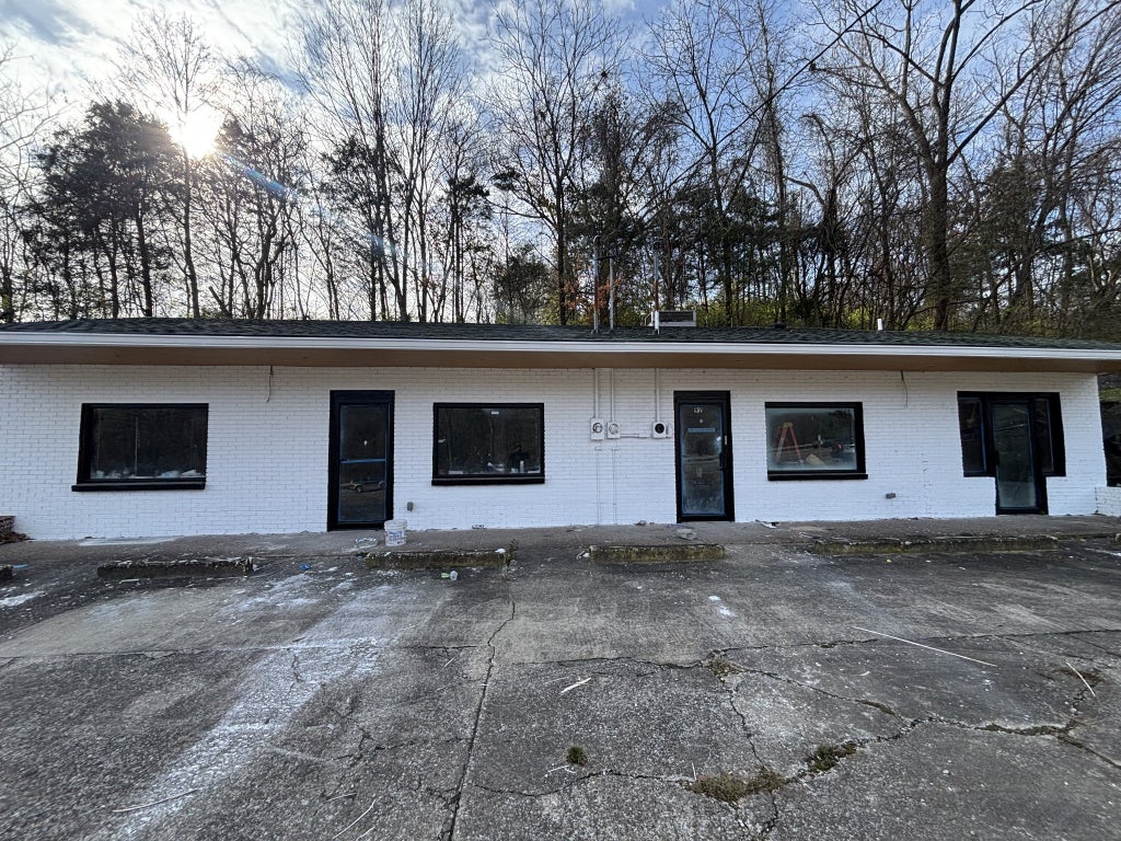 90 Providence Blvd, Clarksville