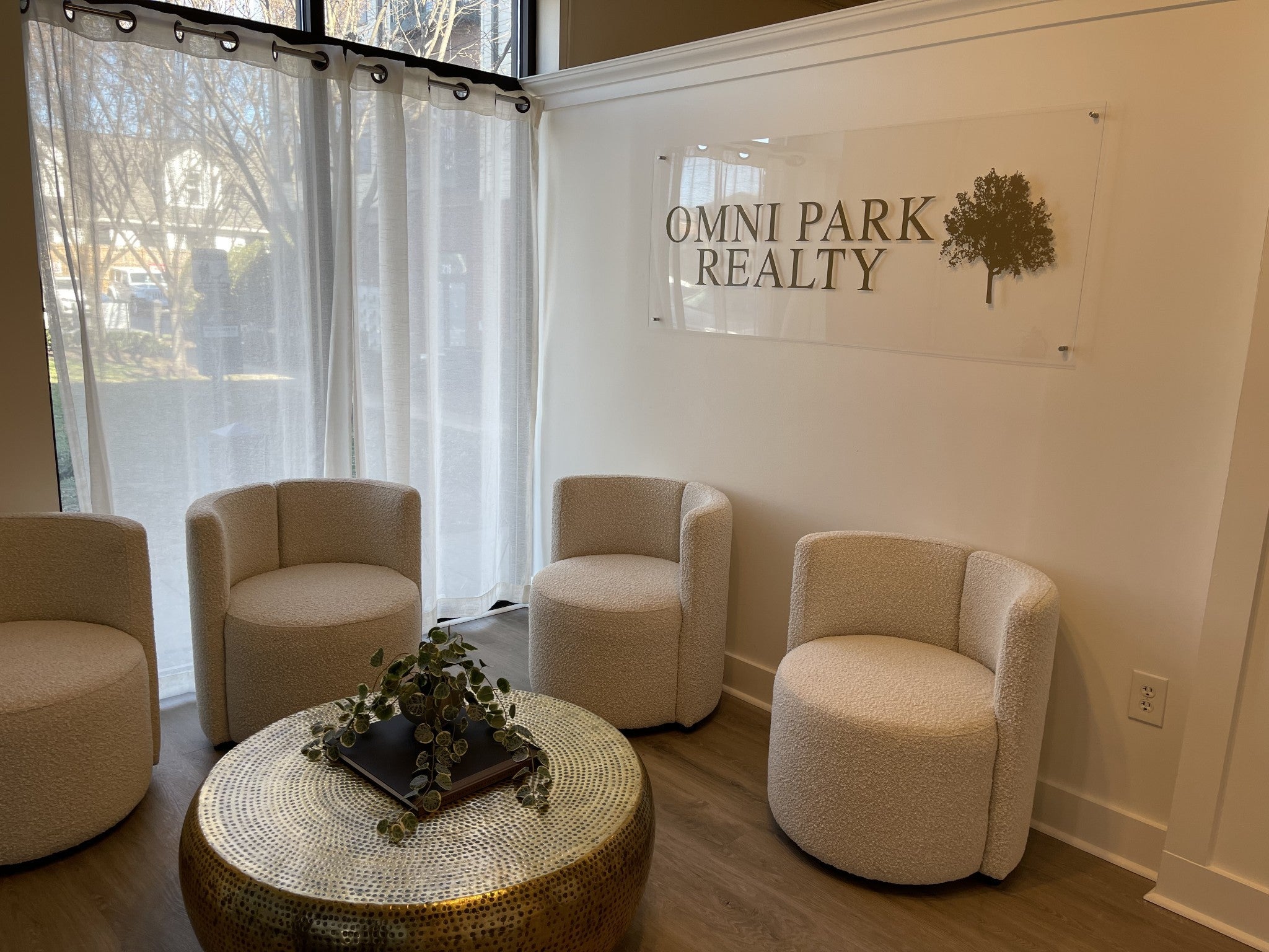 Photo of Listing #3079508