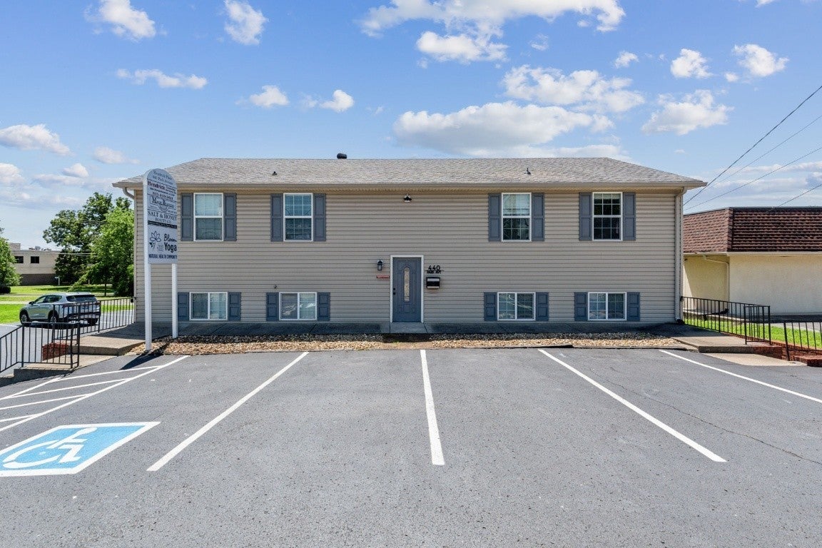 Photo of Listing #3134127