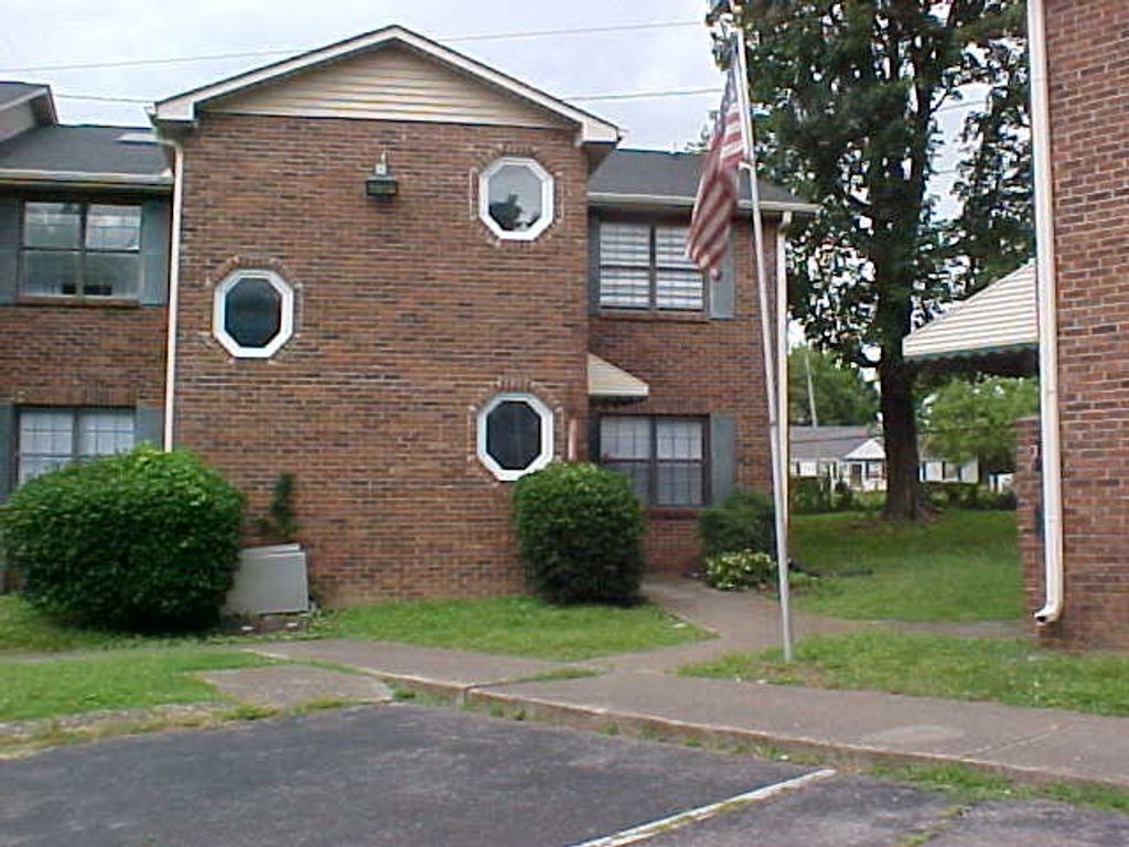 105 Point East Dr, Nashville