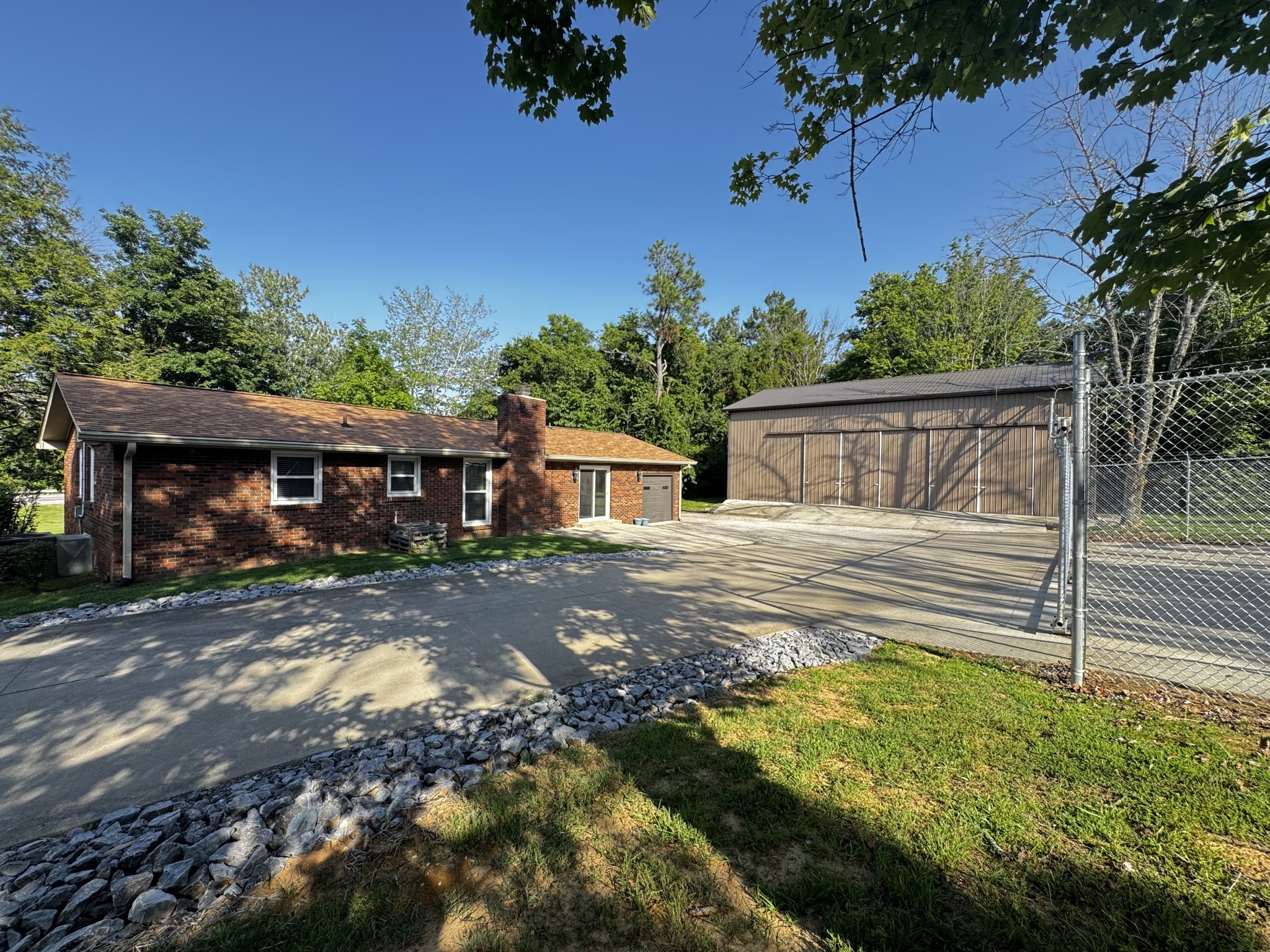 Photo of Listing #3255366