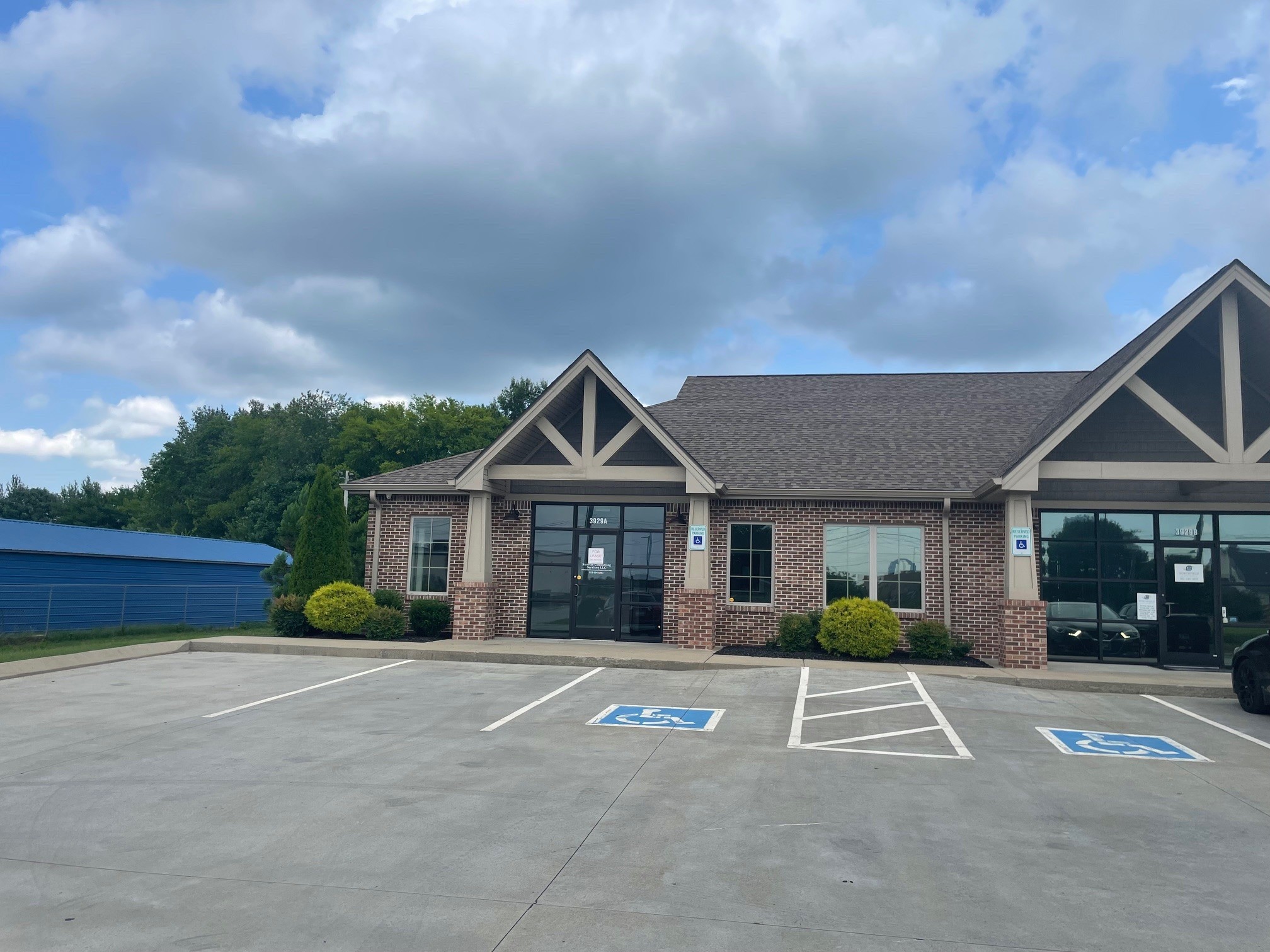 Photo of Listing #3263492