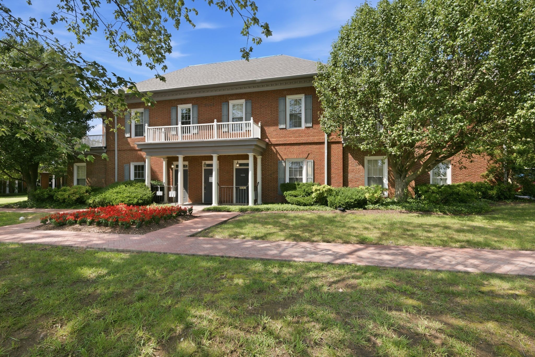 Photo of Listing #3499809