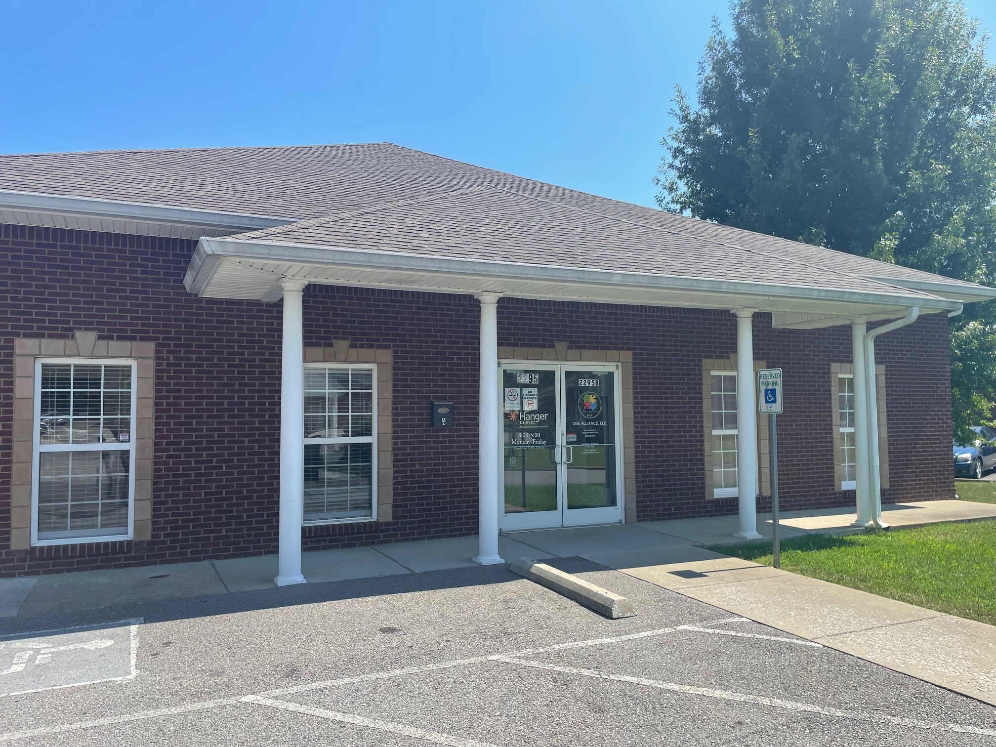 Photo for MLS 3543961 in 2295b Raleigh Ct Clarksville, TN - 37043