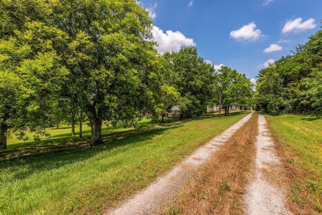 7330 Charlotte Pike, Nashville