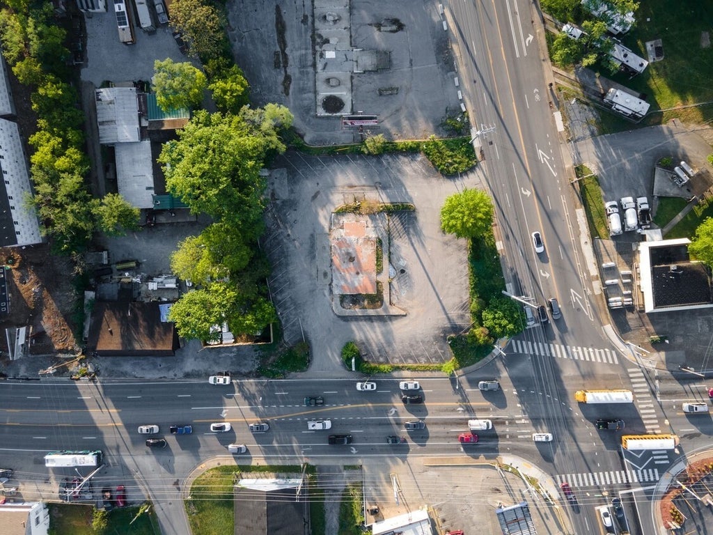 2201 Dickerson Pike, Nashville