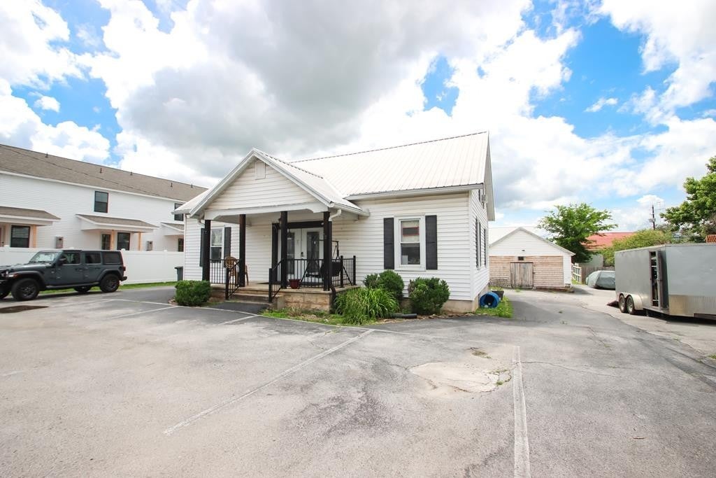 Photo of Listing #2905104