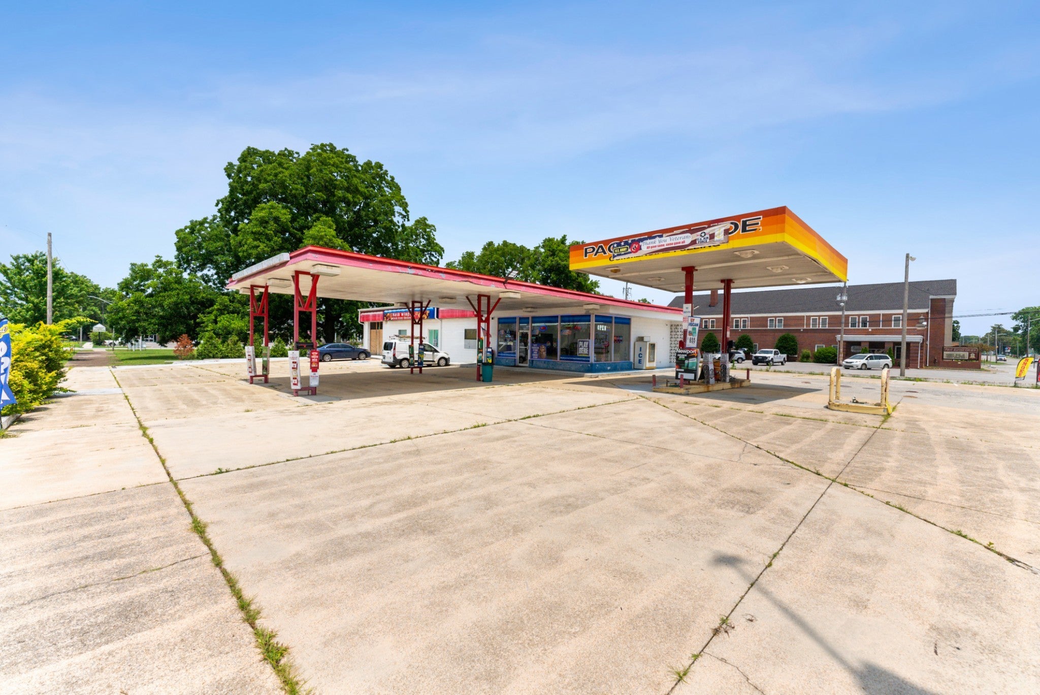 Photo of Listing #2925843