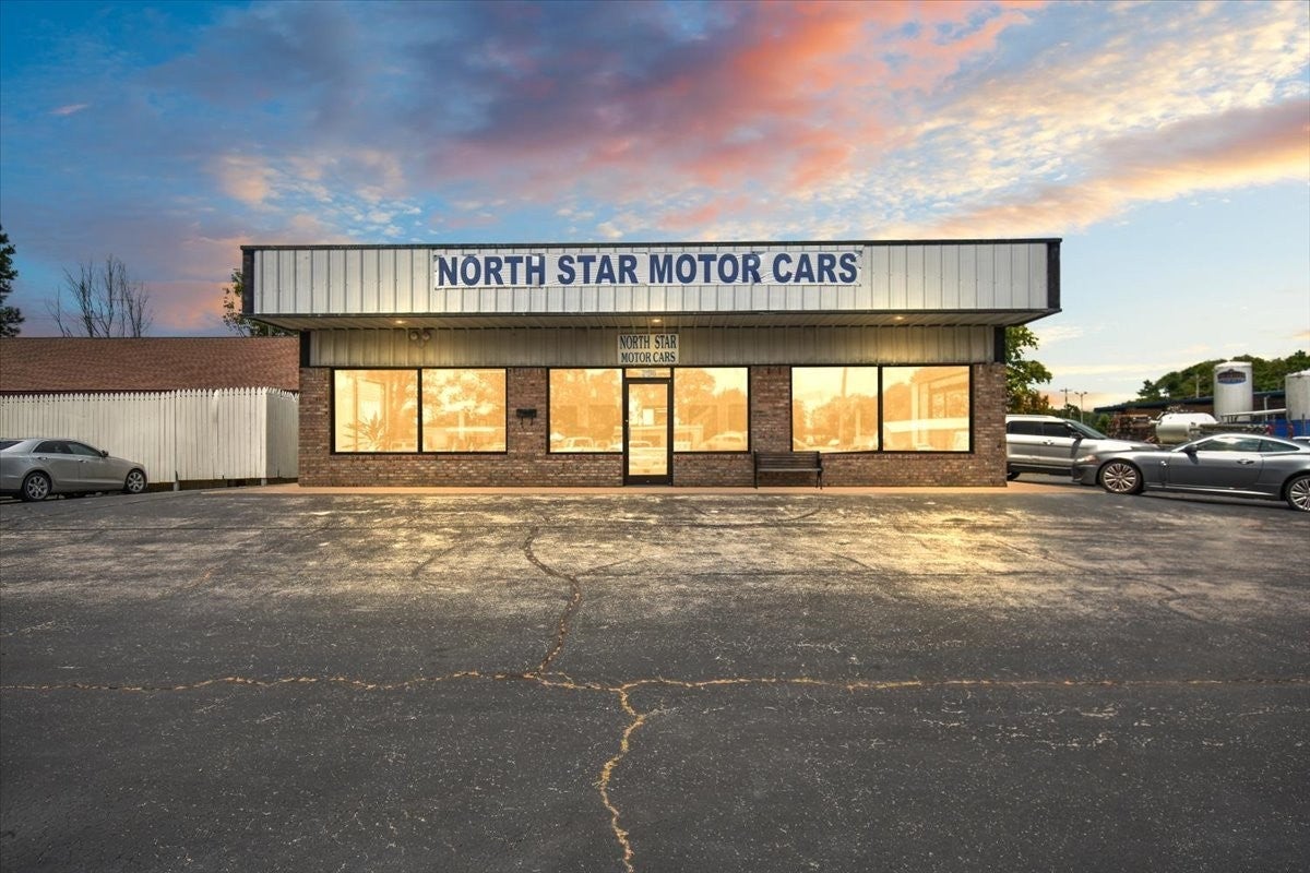 Photo of Listing #2985295