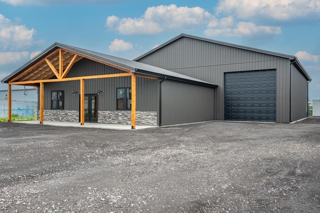 Photo of Listing #2992983