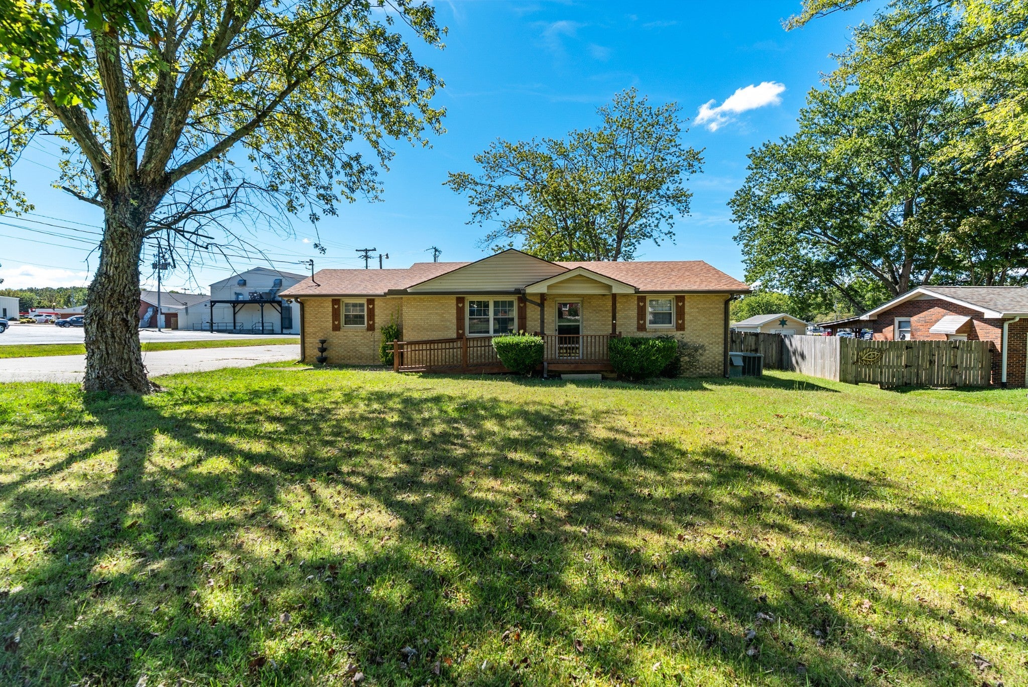 Photo of Listing #3011689