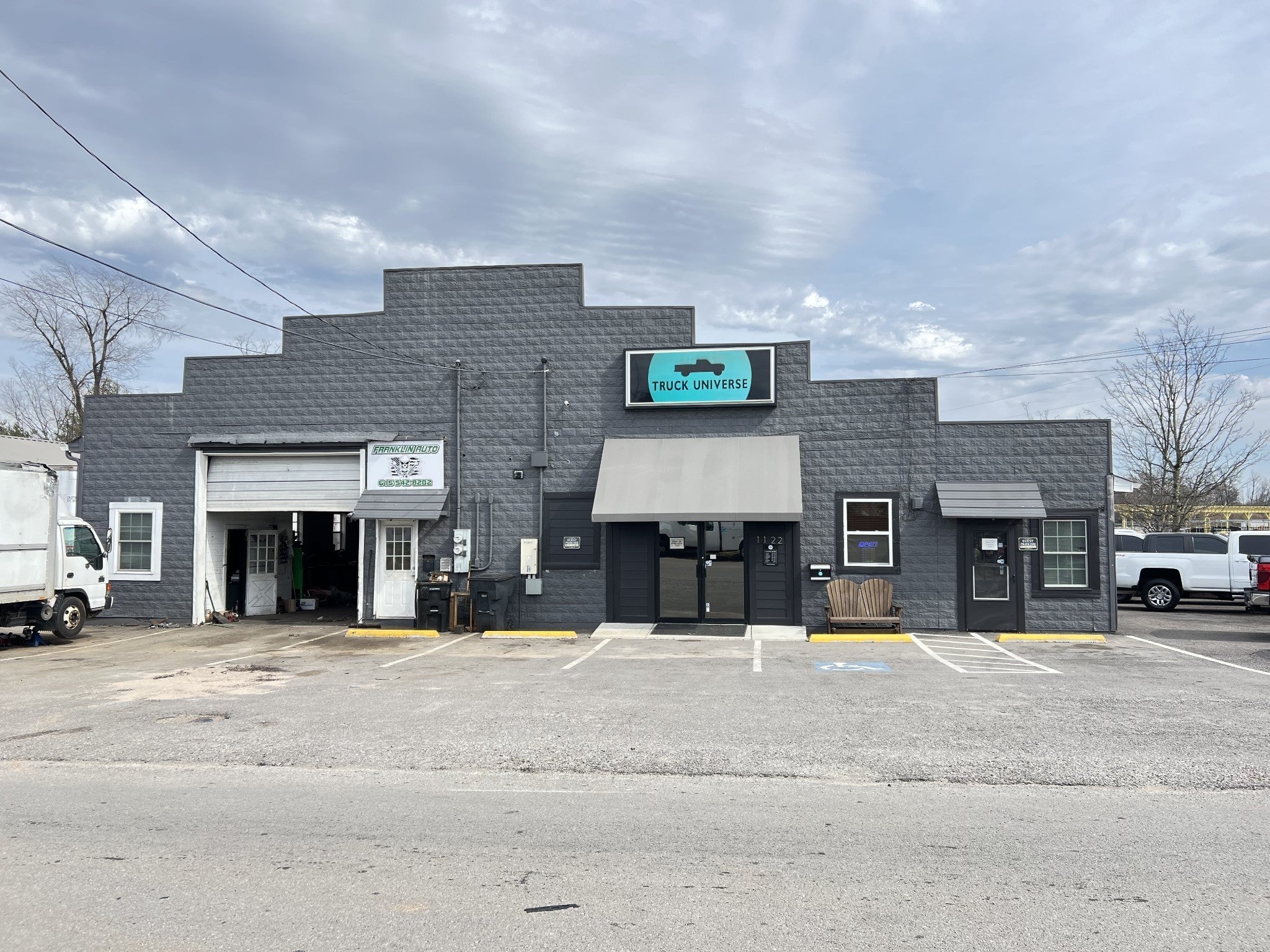 Photo of Listing #3016859