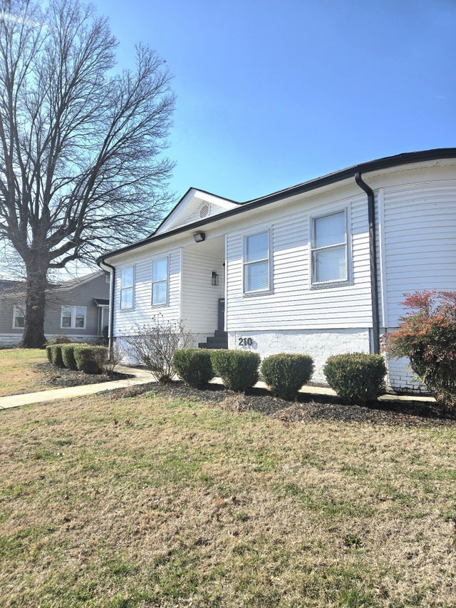 210 N Main St, Goodlettsville