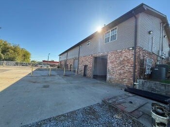 319b Dover Rd, Clarksville