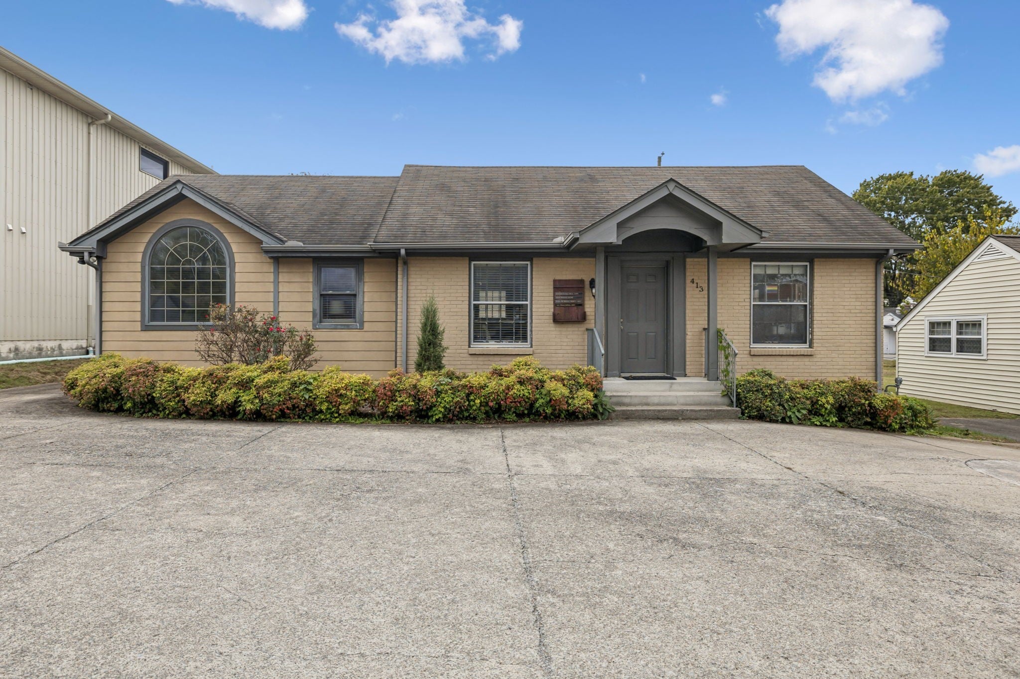 Photo of Listing #3039879