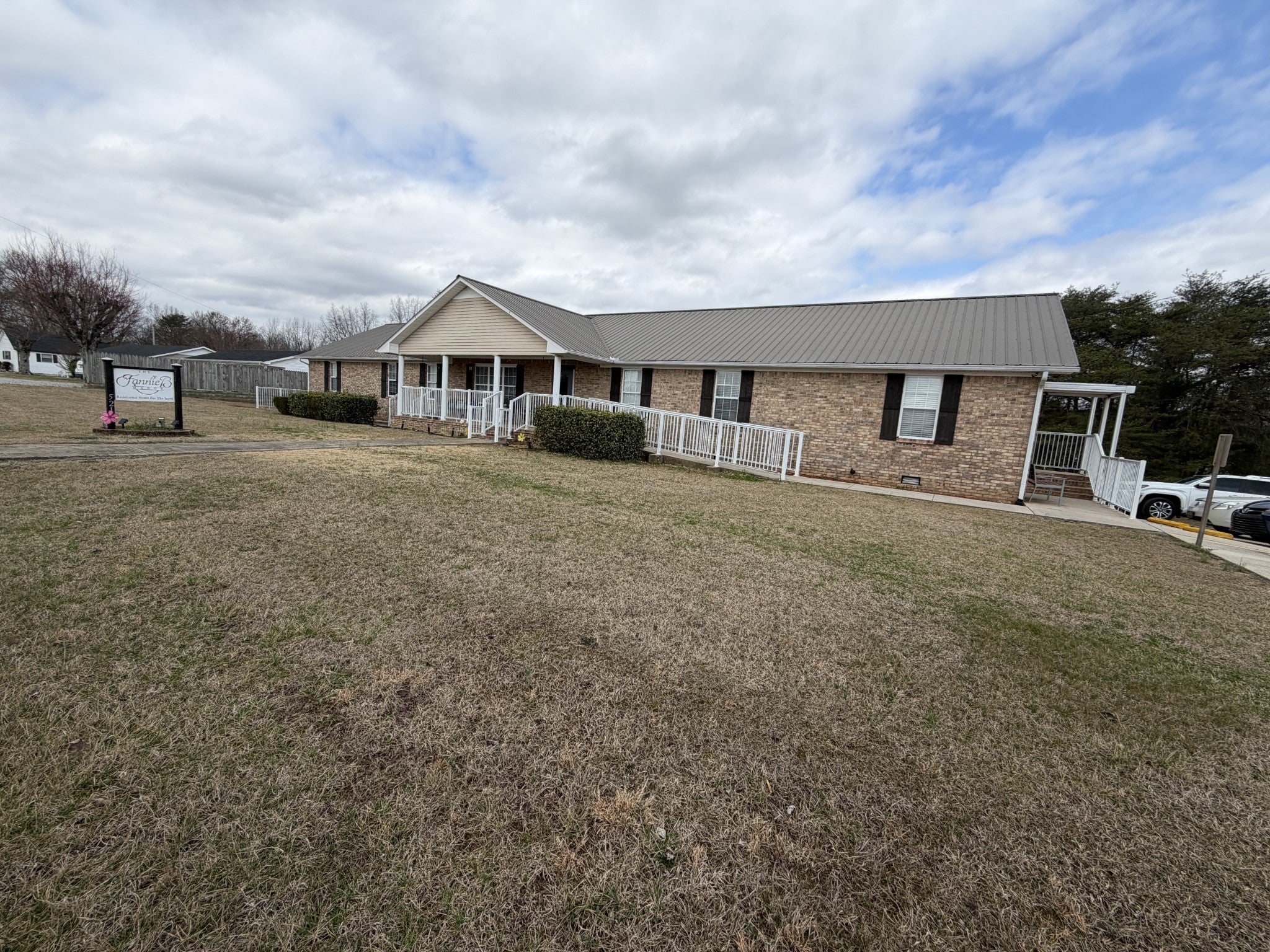 Photo of Listing #3146882