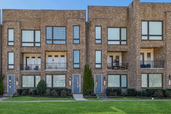 Photo of Listing #3163502