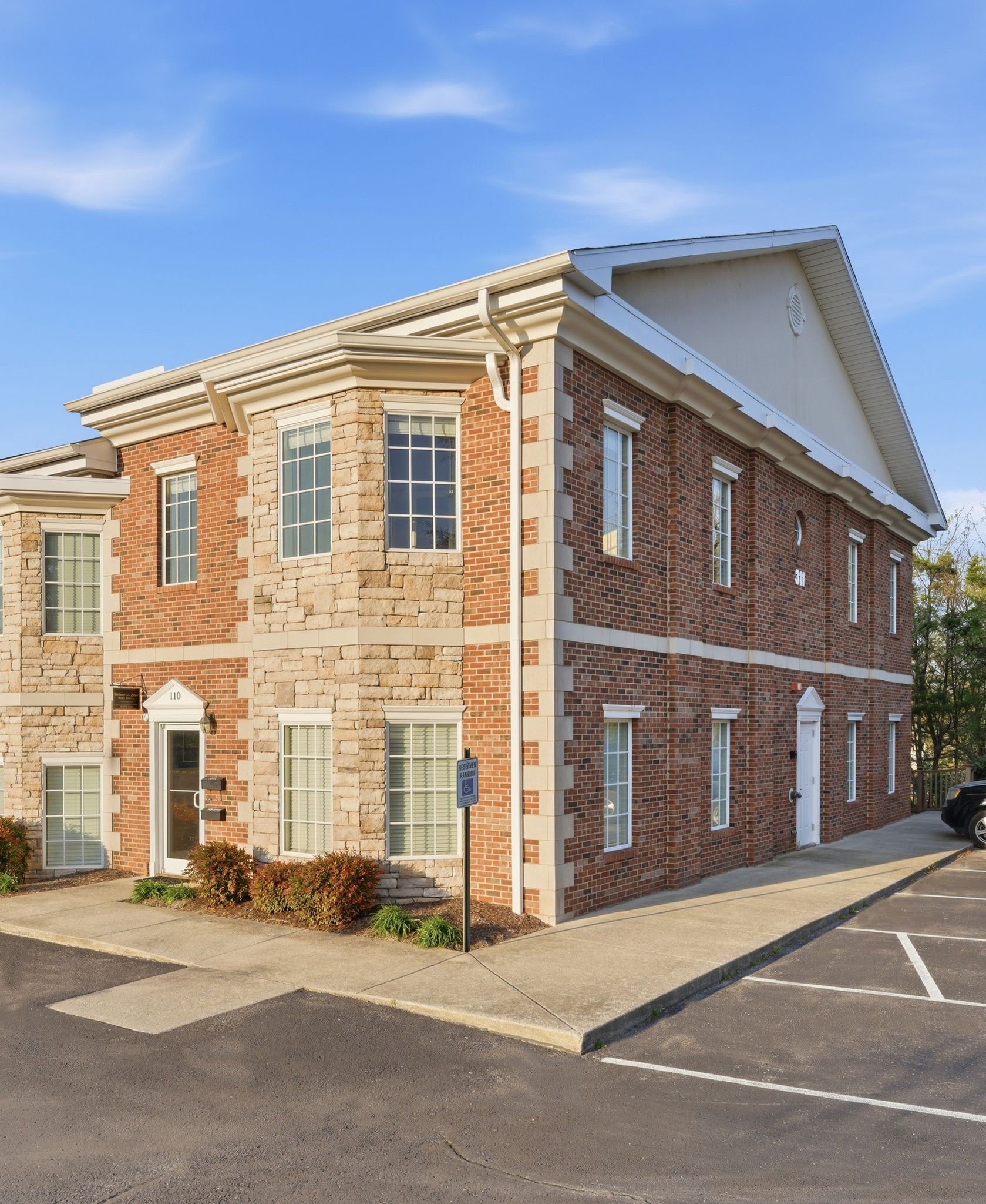 Photo of Listing #3175140