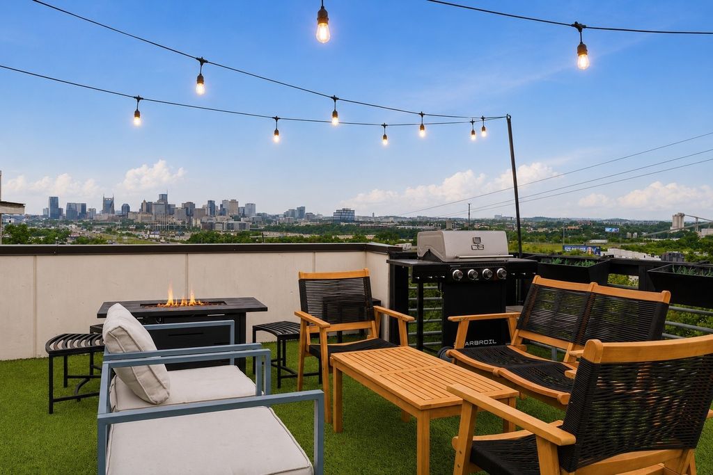 1083 Whites Creek Pike, Nashville