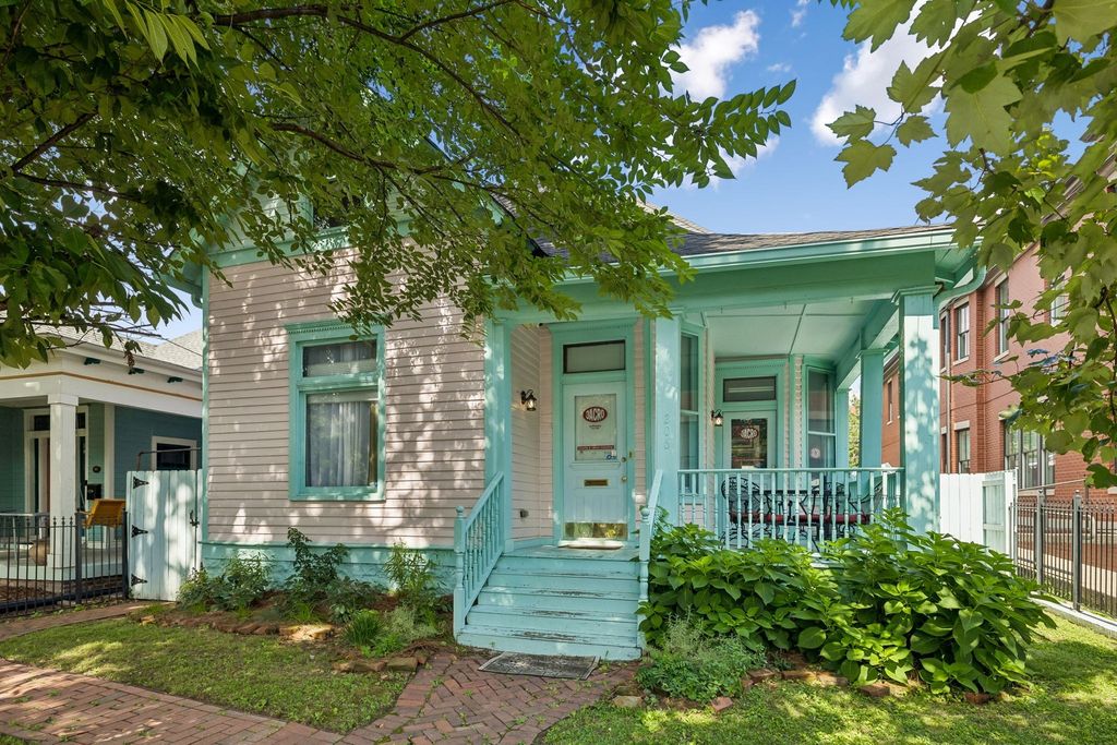 206 S 11th St, Nashville