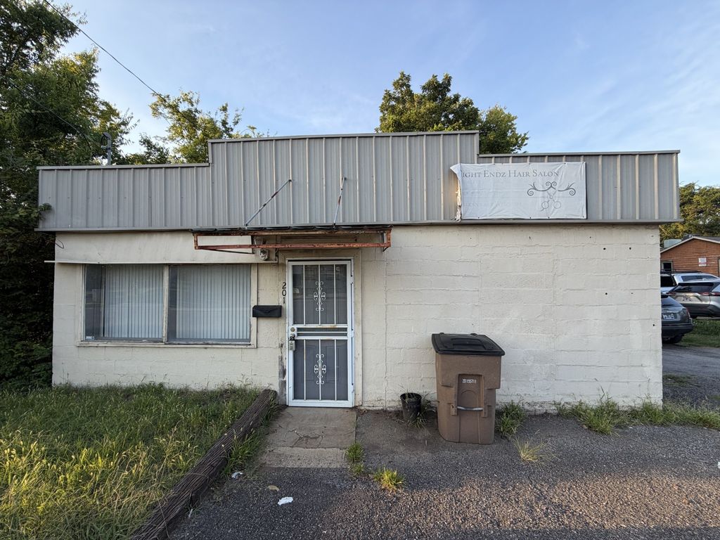 201 E Trinity Ln, Nashville