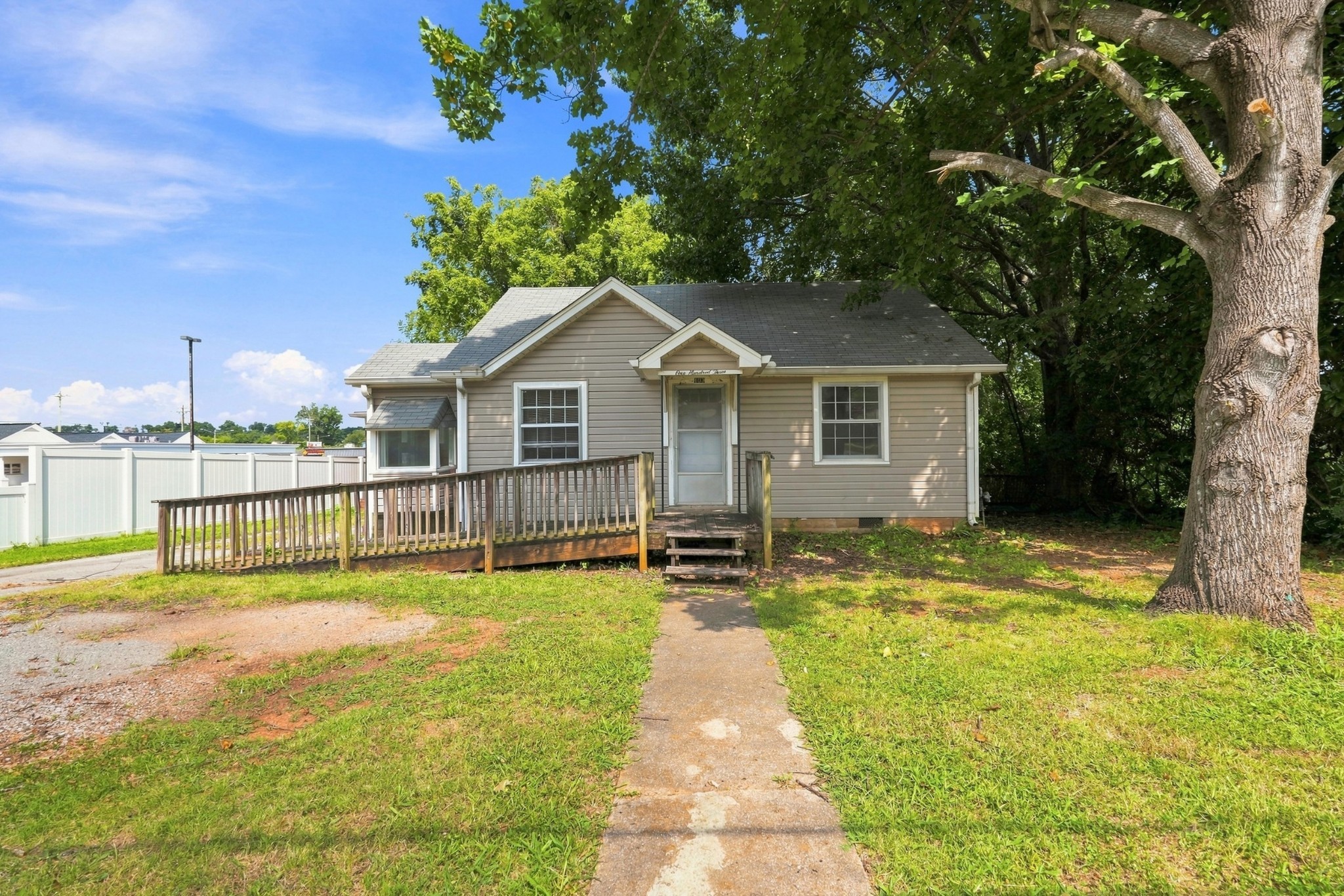 Home for sale in 103 Morgan Ave Smyrna, TN