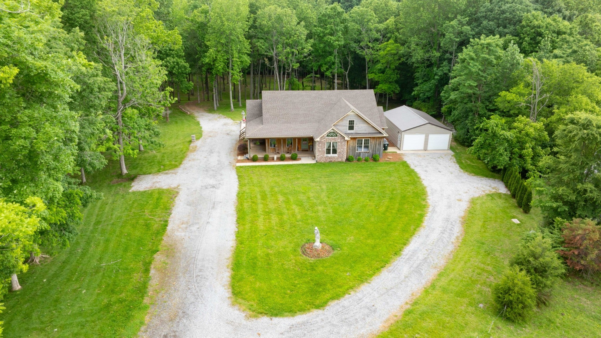 Photo of Listing #2896950