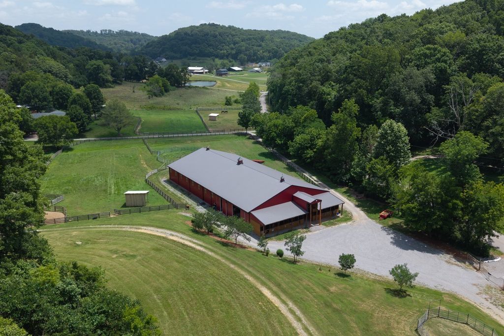 517 Collier Ln, Gallatin