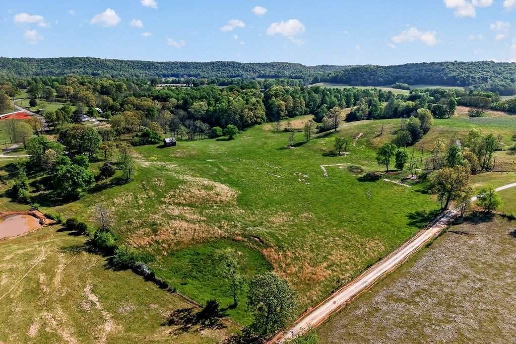 515 Jericho Rd, Quebeck