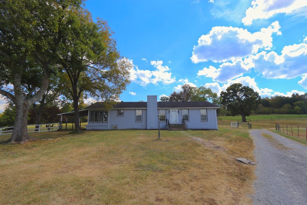 1600 Smith Rd, Lebanon