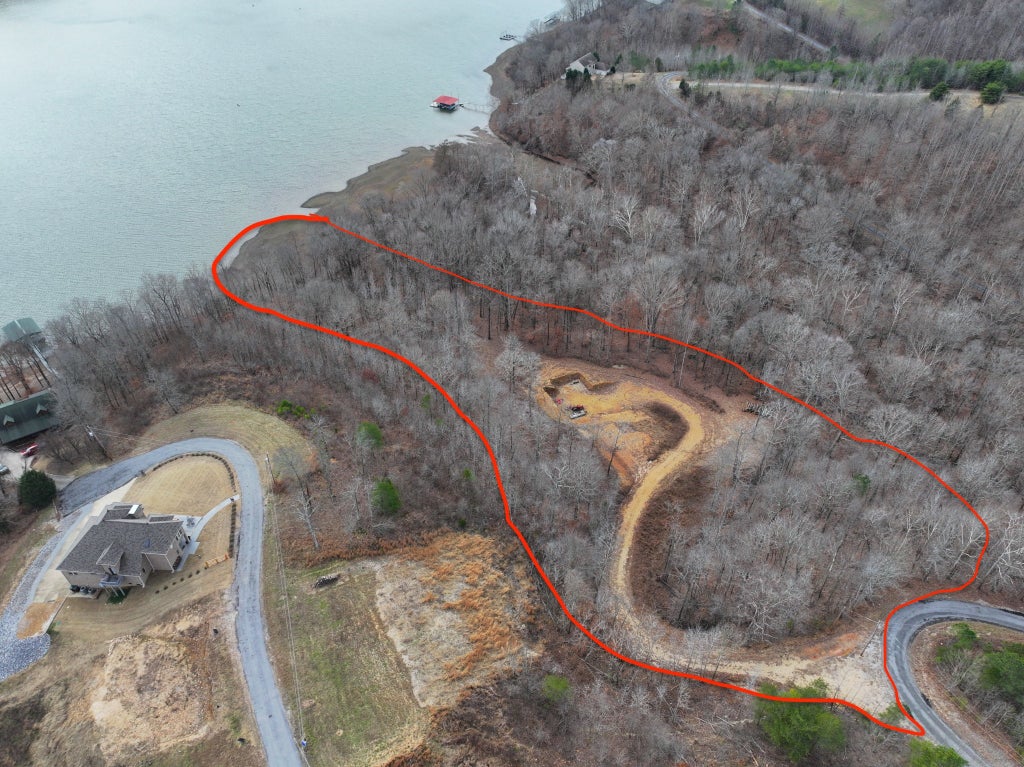 454 River Trace Dr, Dover