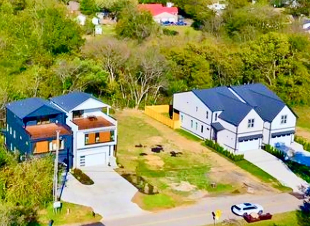 1705c River Dr, Nashville