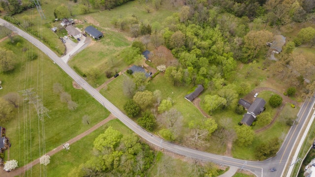 725 Preston Rd, Antioch