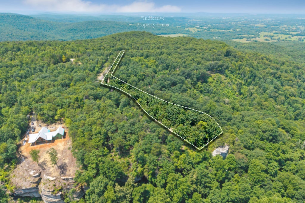 203 Crestview Ln, Sparta