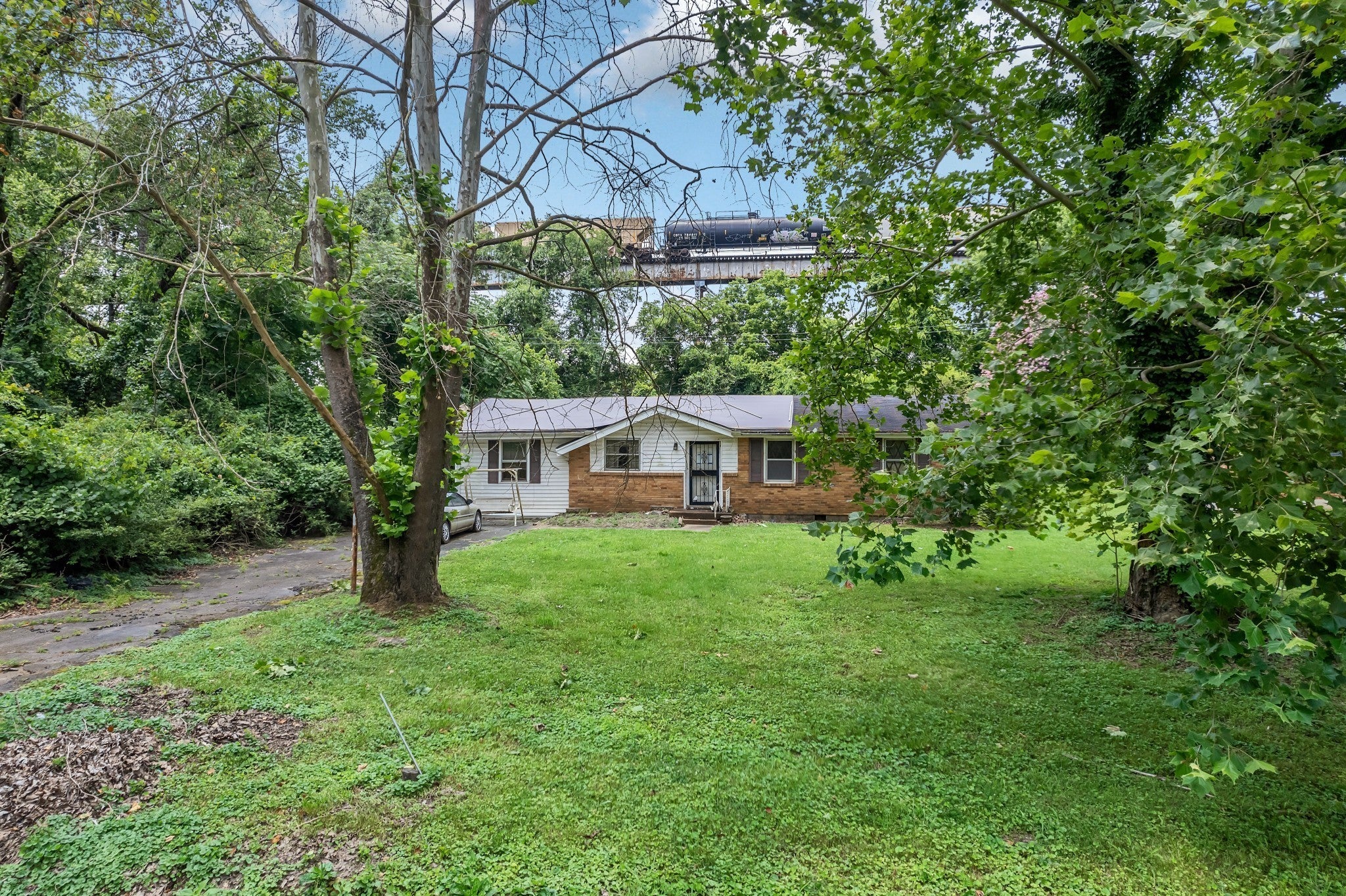 Photo of Listing #2976935