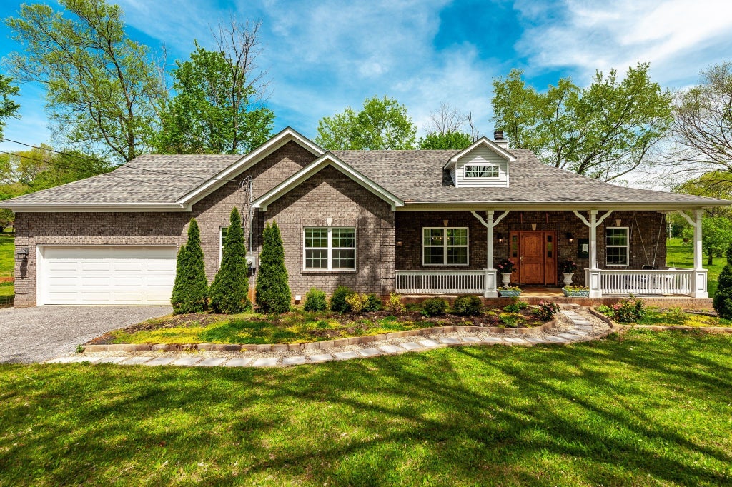 8338 Guthrie Rd, Cross Plains