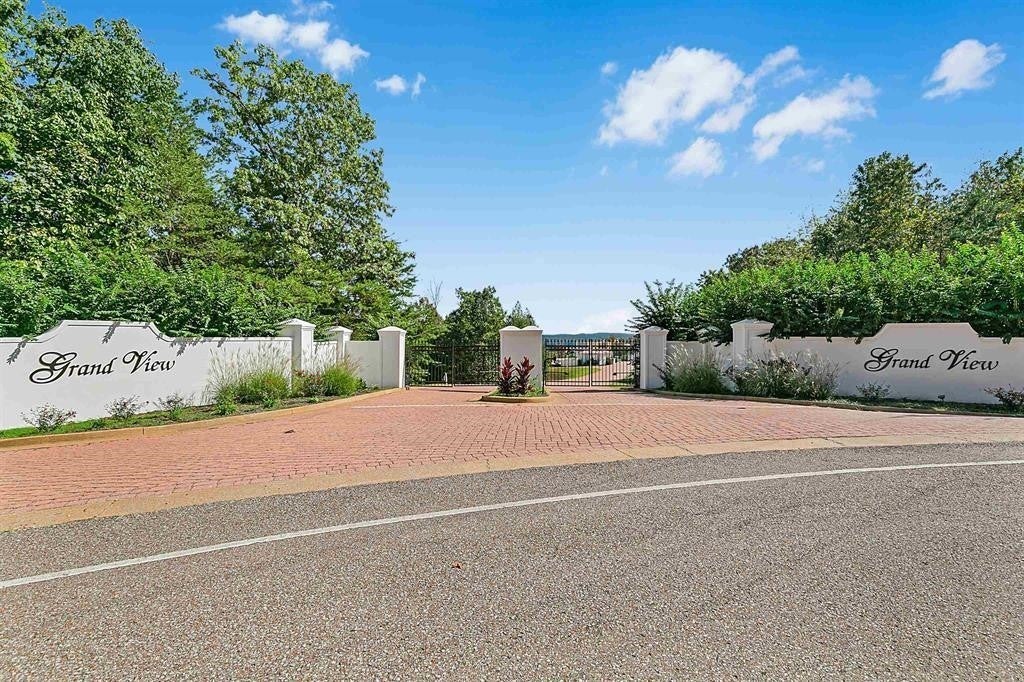 Photo of Listing #3040392