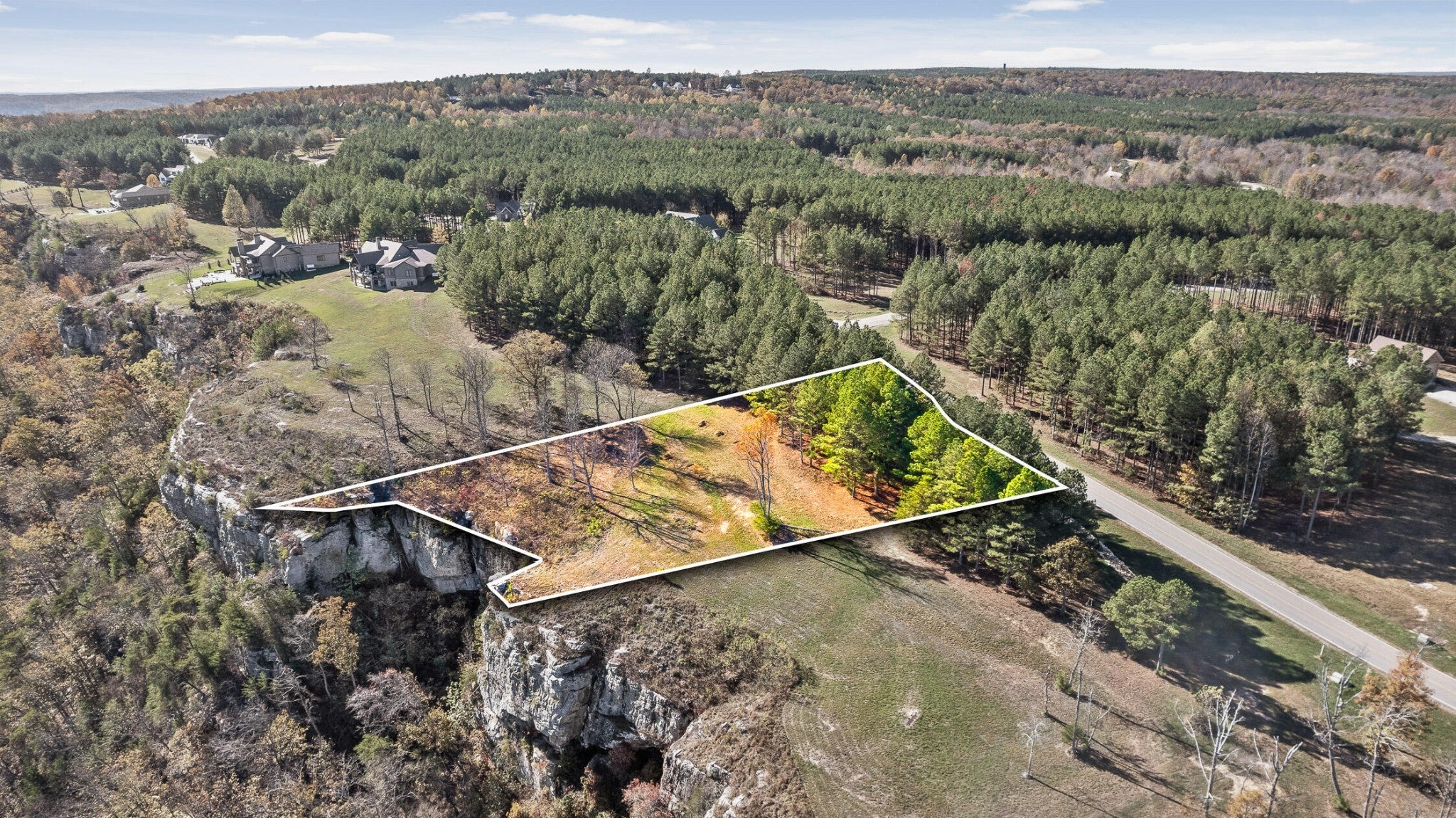 Photo of Listing #3041570