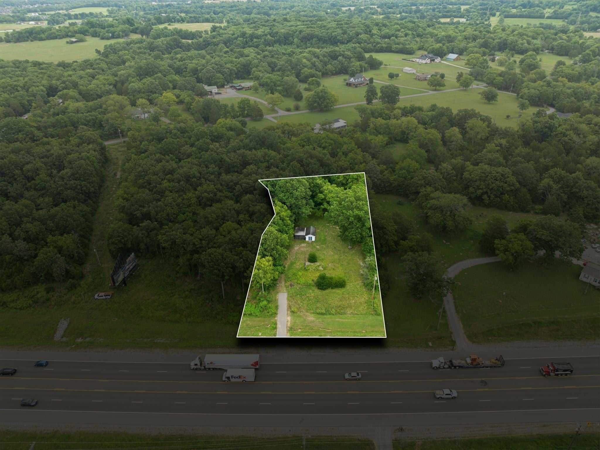 Photo of Listing #3044896