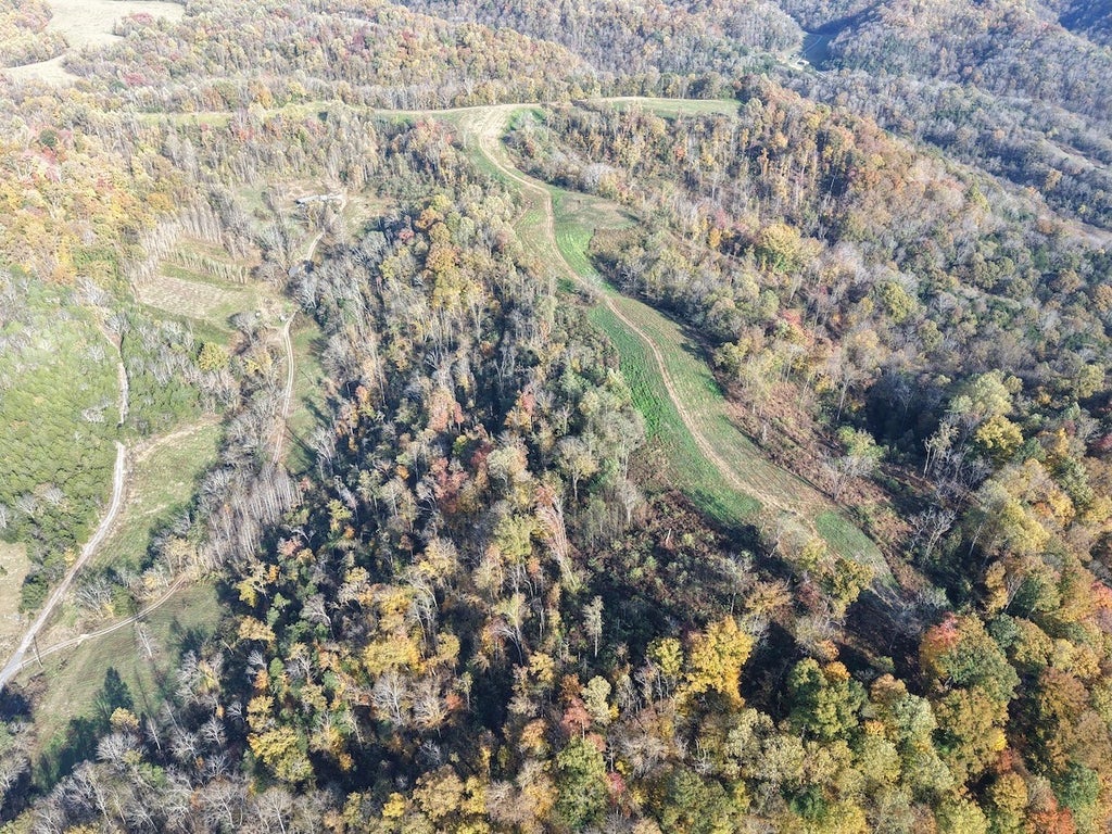 270 Higgins Rd, Woodbury