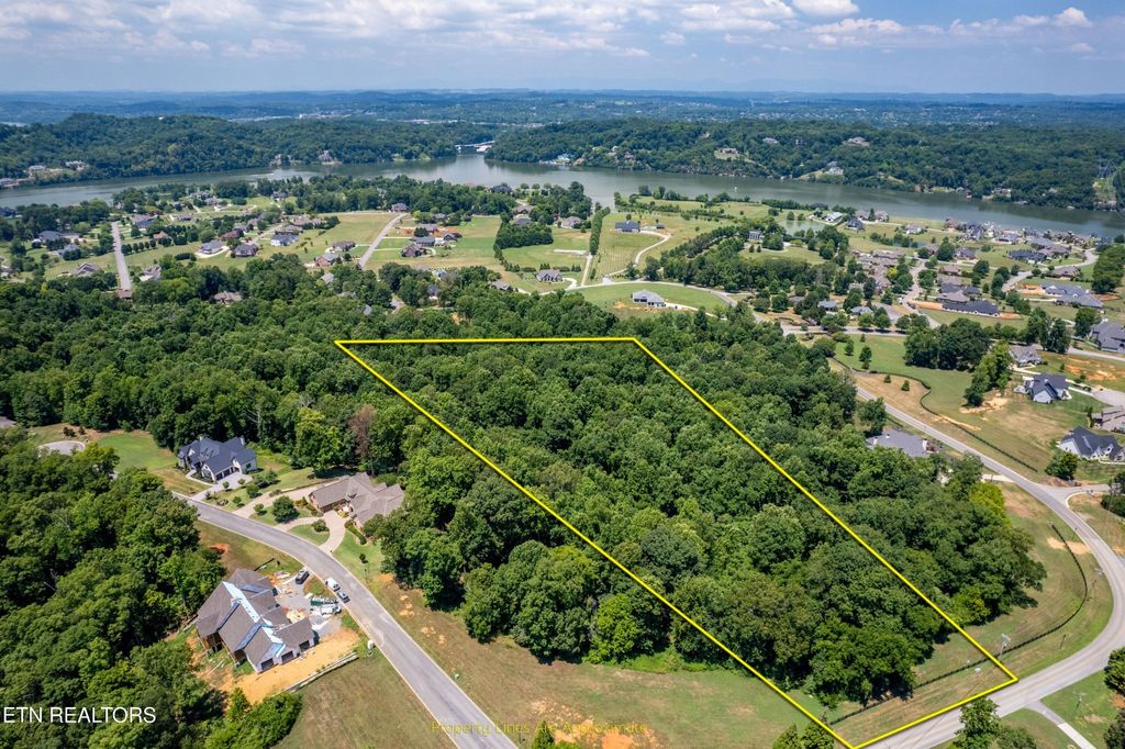11 Rankin Ferry Loop, Louisville