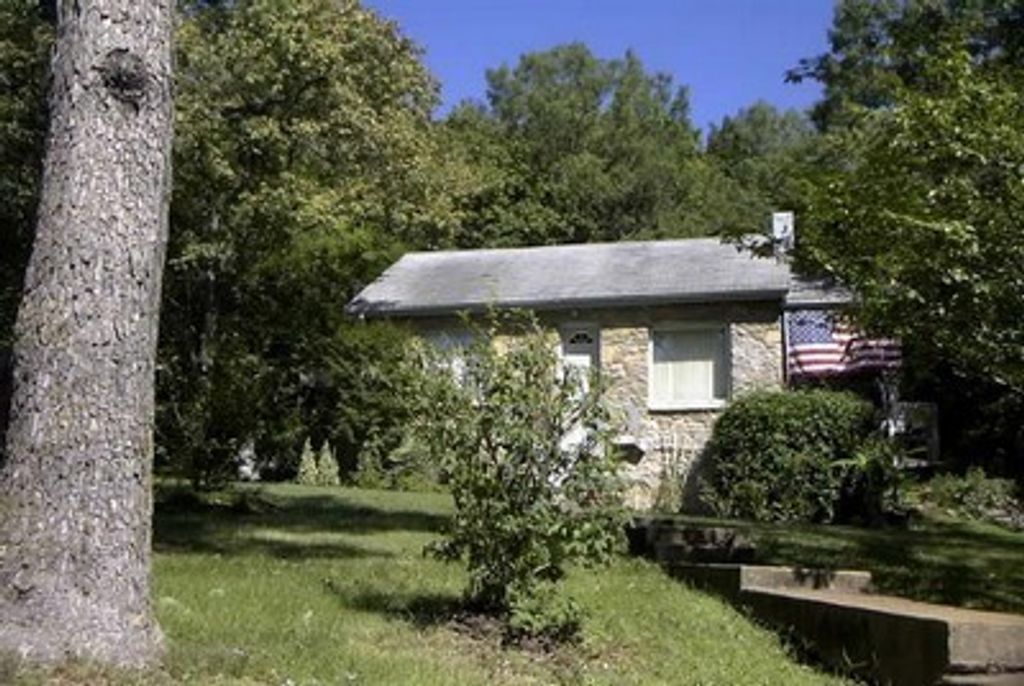 5778 River Rd, Nashville