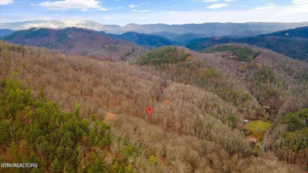 6 Deep Spring Lane, Sevierville