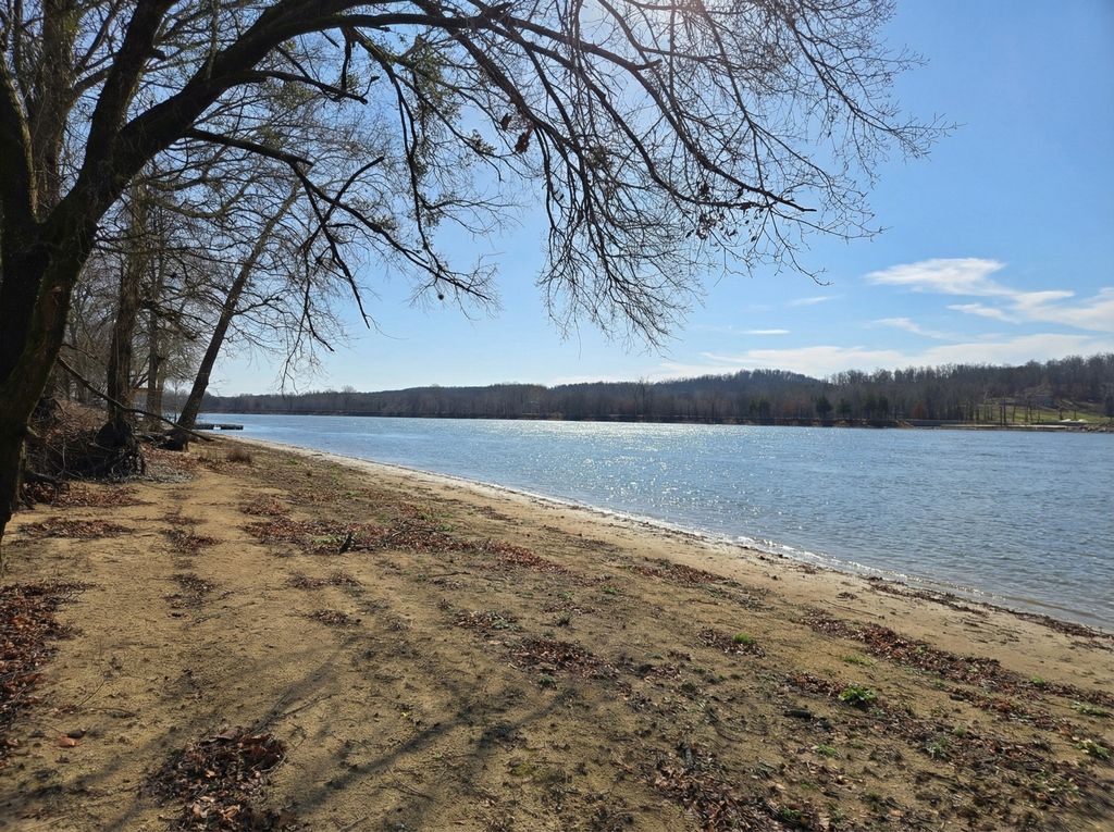 403 Hardin Bottom Rd, Clifton