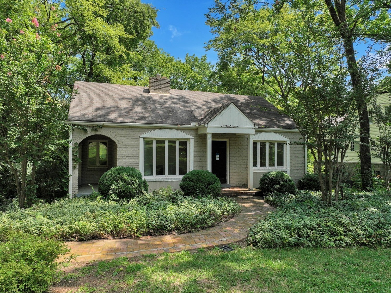 Home for sale in 4312 Sunnybrook Dr Nashville, TN
