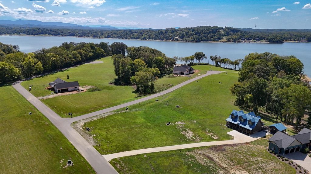 38 English Mountain Pt, White Pine
