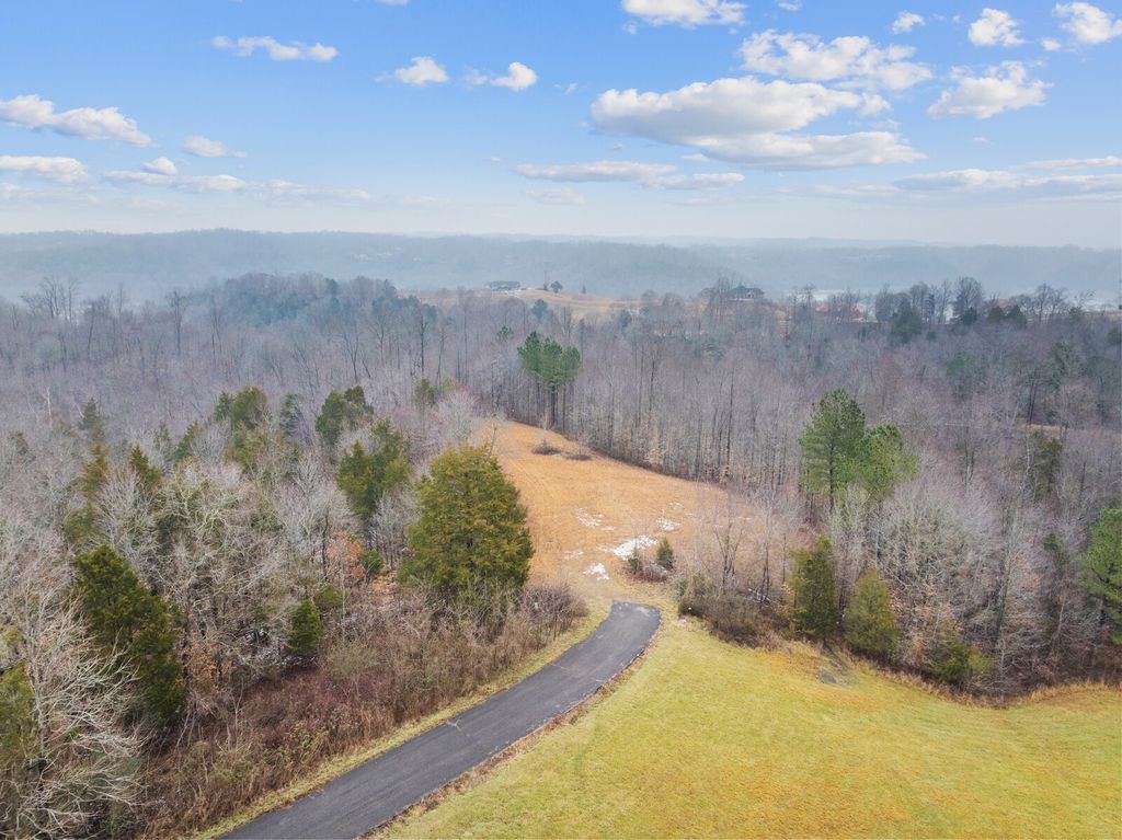 0 Holly Bend Dr, Byrdstown