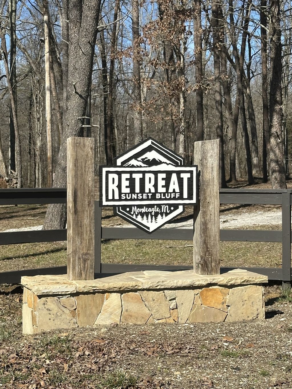 222 Sunset Bluff Way, Monteagle