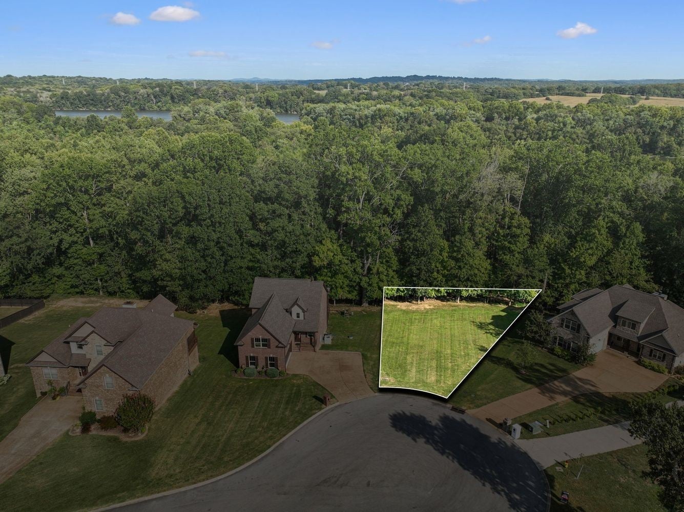 Photo of Listing #3130917